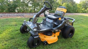 Cub Cadet ZTS1 42 IP Zero-Turn Mower